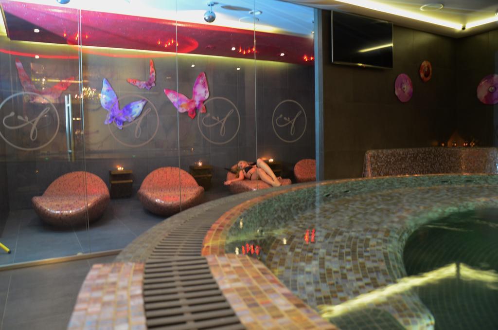 Hotel Azalia & Spa Niepołomice Dış mekan fotoğraf