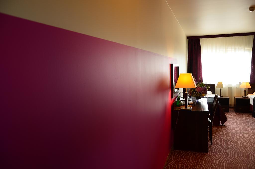 Hotel Azalia & Spa Niepołomice Dış mekan fotoğraf